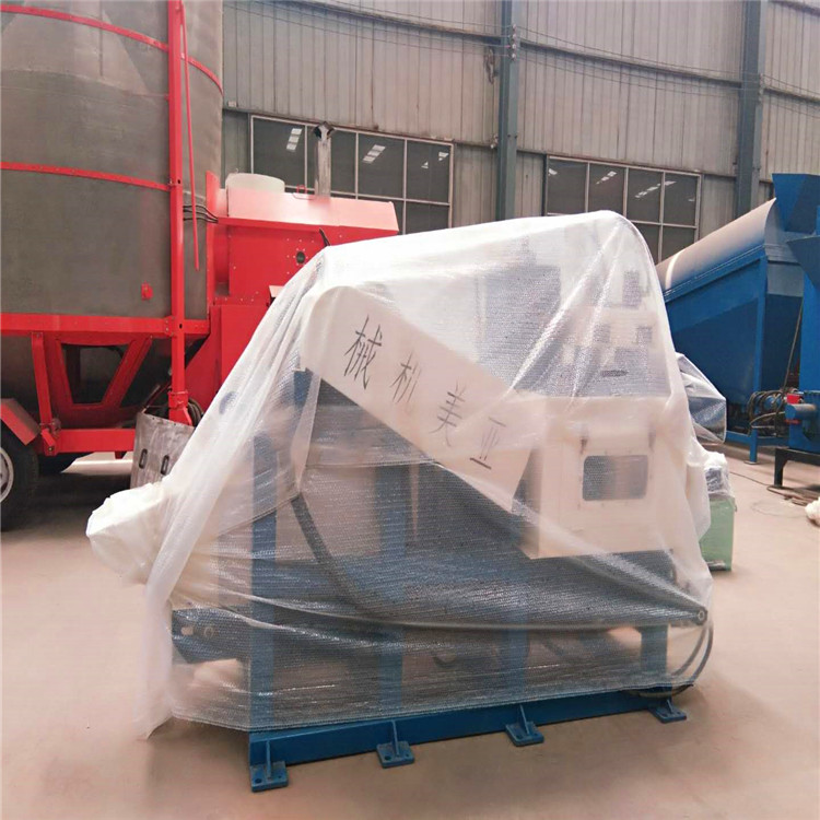 YM-210木屑機(jī)發(fā)貨現(xiàn)場 YM-210木屑機(jī)發(fā)貨現(xiàn)場